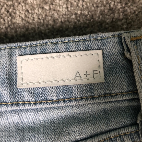 mom jeans - Picture 7 of 12